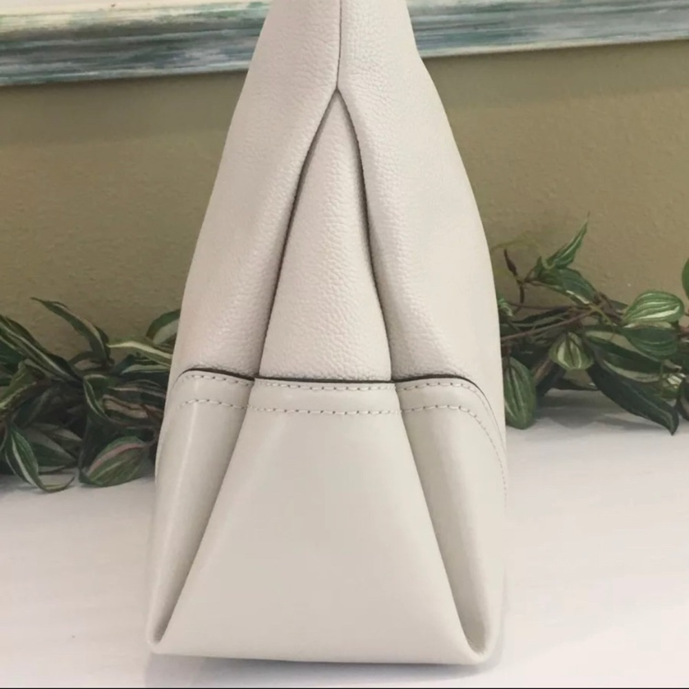 Michael Kors ‘Nicole’ Shoulder Bag in Light Cream Pebbled Leather, Medium, *NWT* - Picture 3 of 11